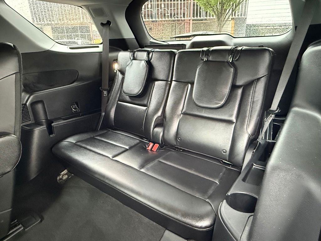 Used 2022 Green Ford Limited image 29