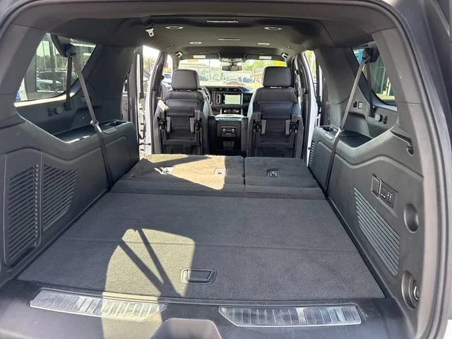 Used 2022 SUMMIT WHITE GMC Denali image 38