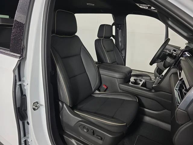 Used 2026 Summit White GMC Elevation image 22