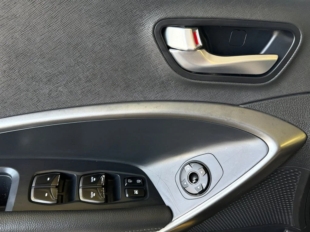 Used 2018 Gray Hyundai 2.0T image 28