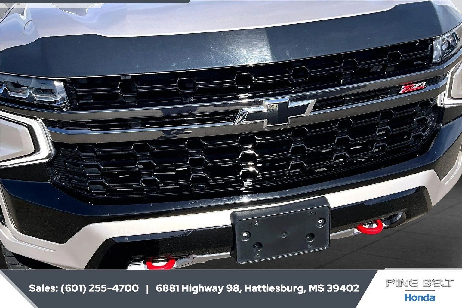 Used 2021 Empire Beige Metallic Chevrolet Z71 image 22