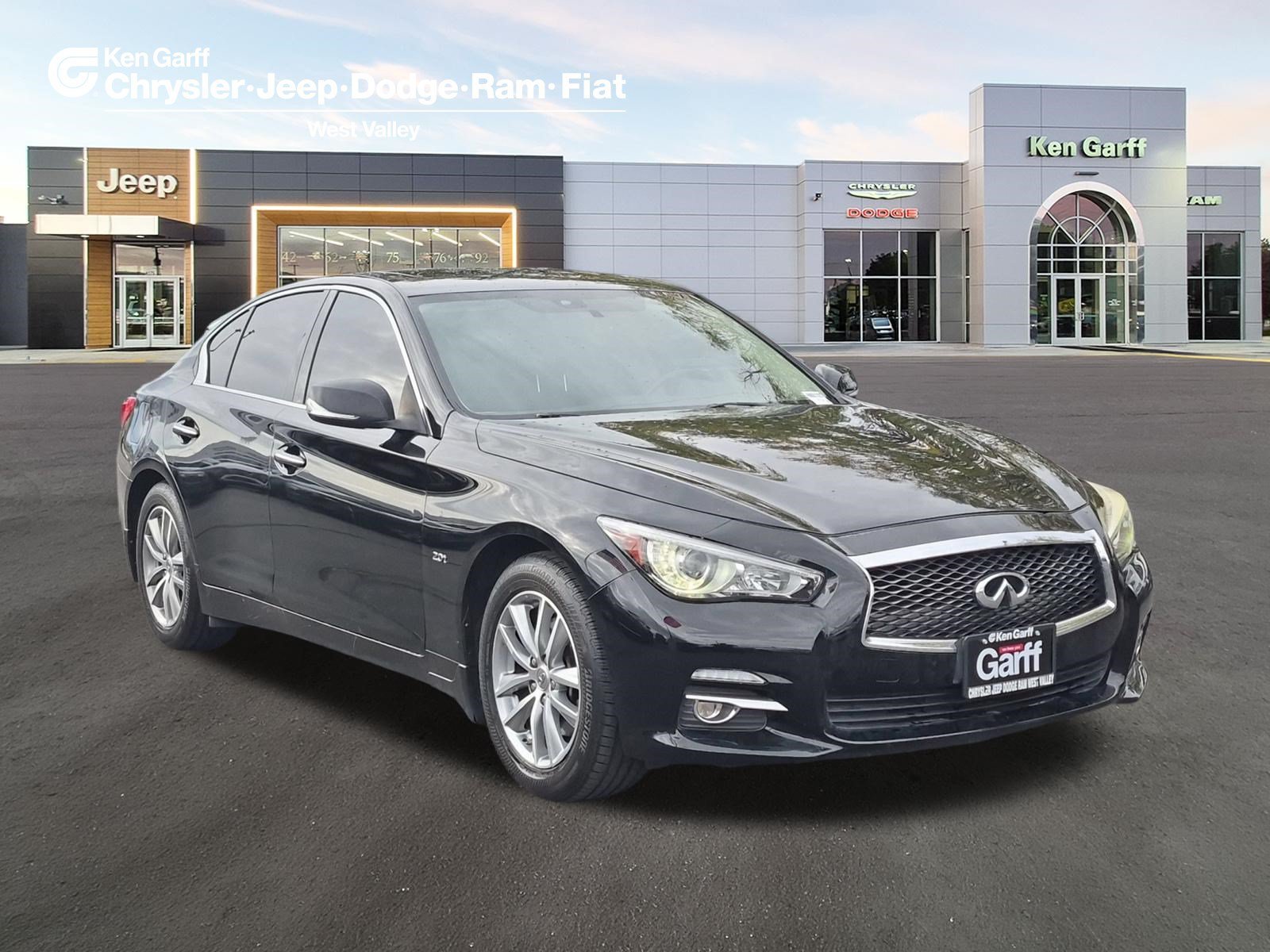 2017 INFINITI Q50