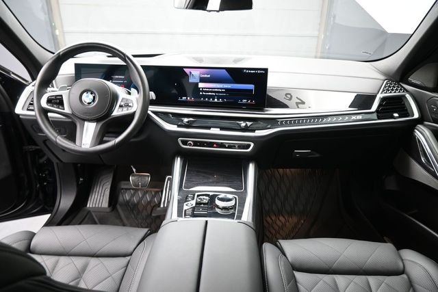 Used 2026 Black BMW xDrive40i image 27