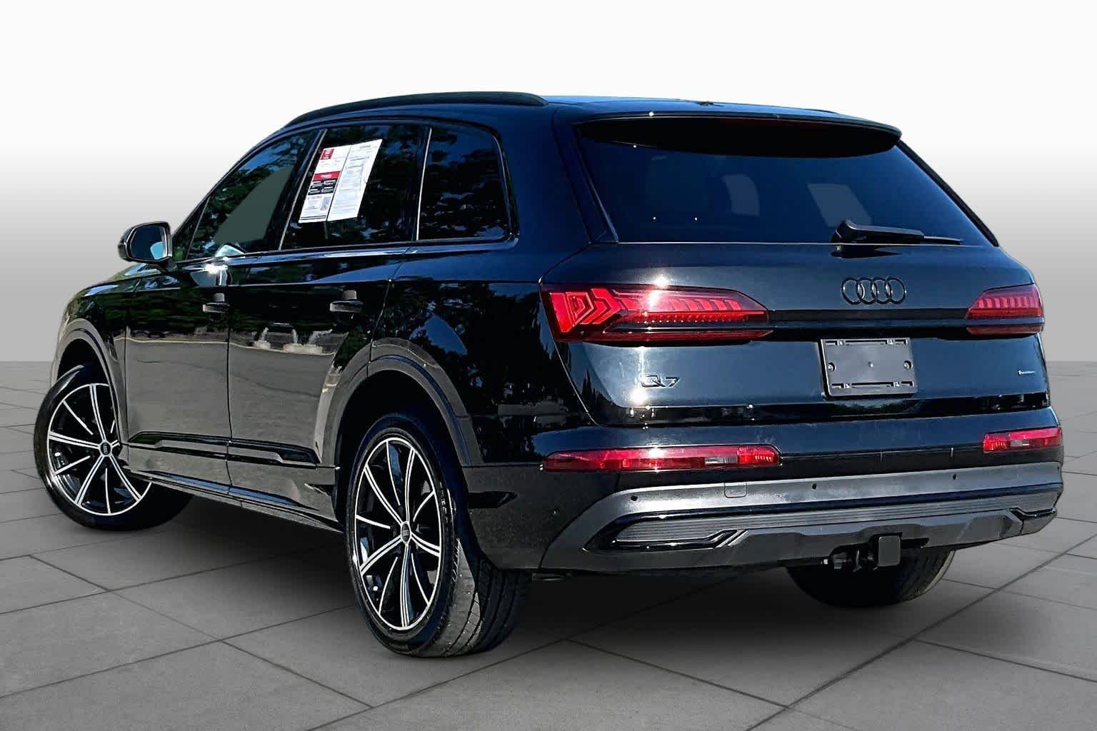 Used 2022 Mythos Black Metallic Audi Premium Plus image 12