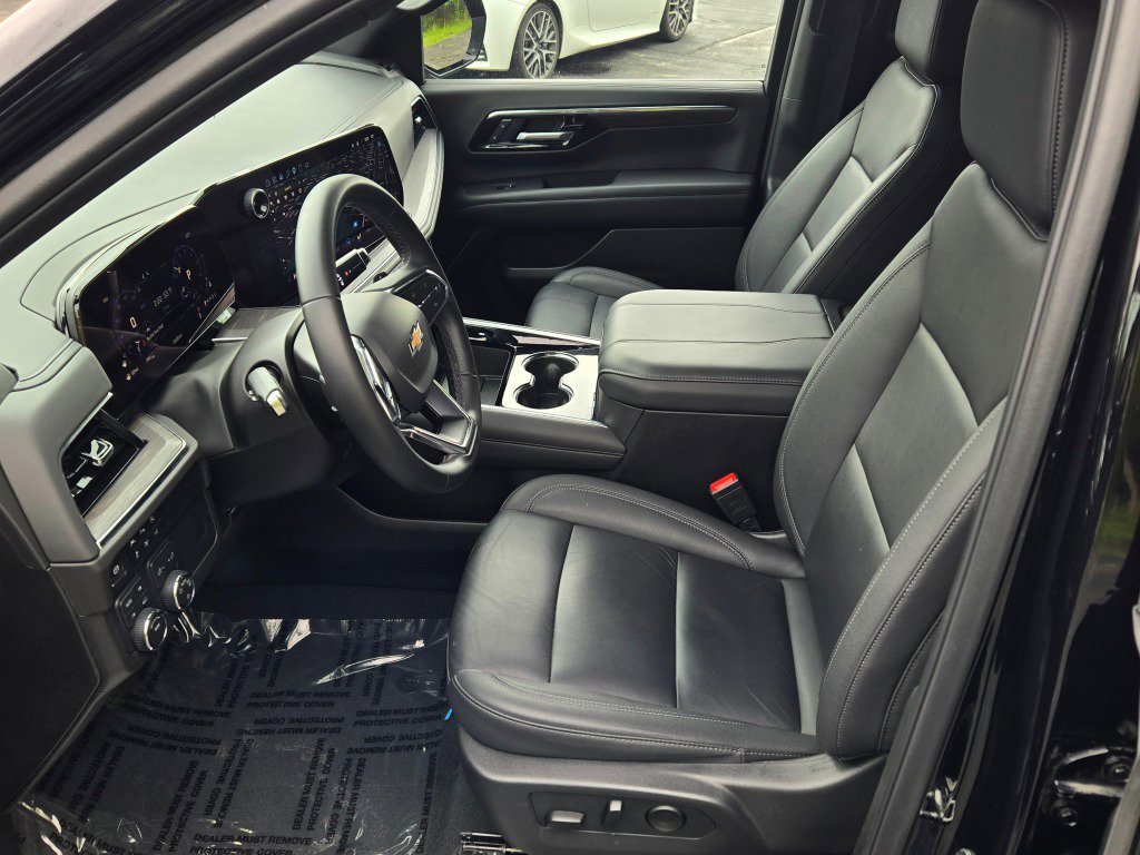 2025 Chevrolet Tahoe LT - Photo 24