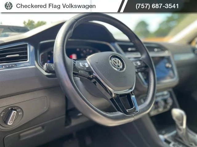 Used 2019 Platinum Gray Metallic Volkswagen 2.0T SEL 4Motion image 21