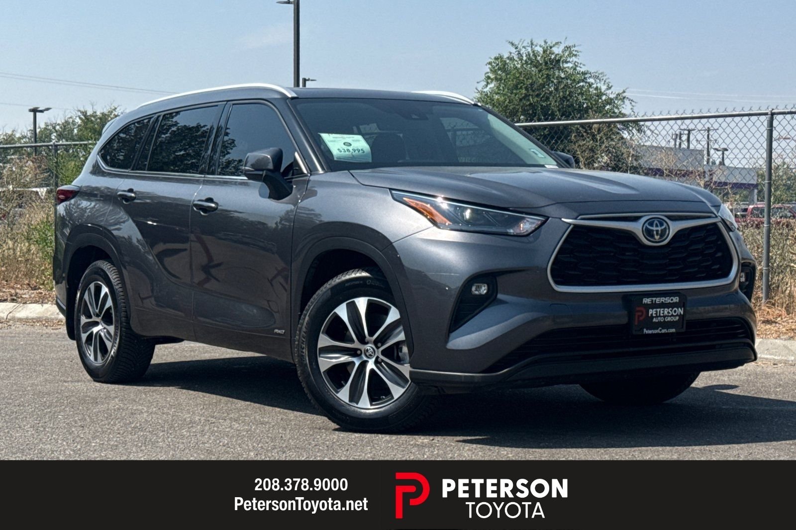 Used 2022 Gray Toyota XLE image 1