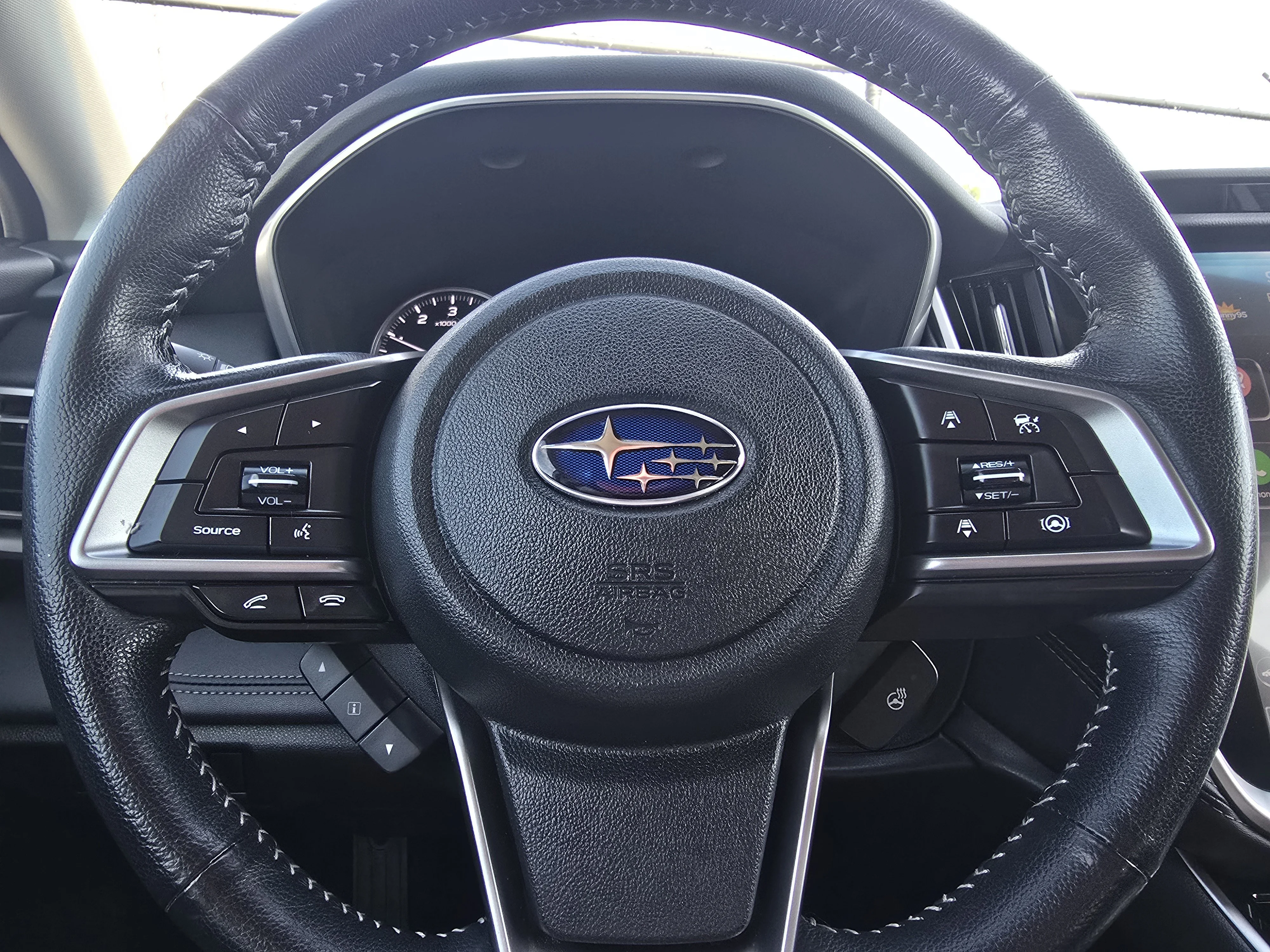 Used 2022 Ice Silver Metallic Subaru Limited image 25