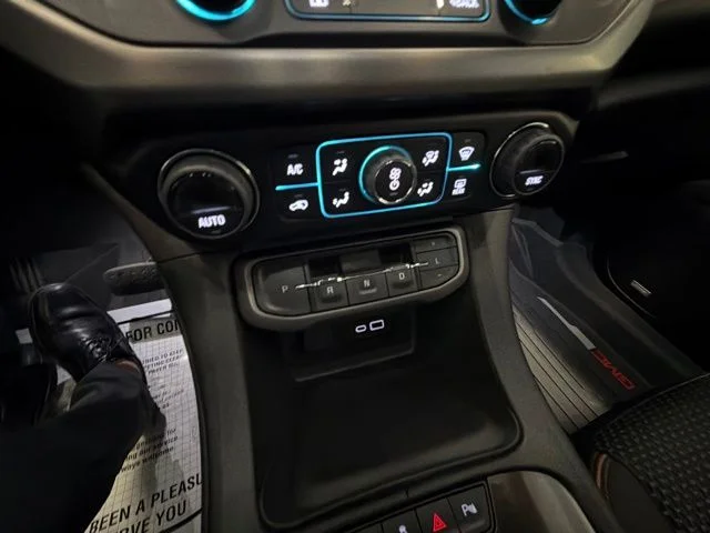 2023 GMC Acadia AT4 - Photo 25