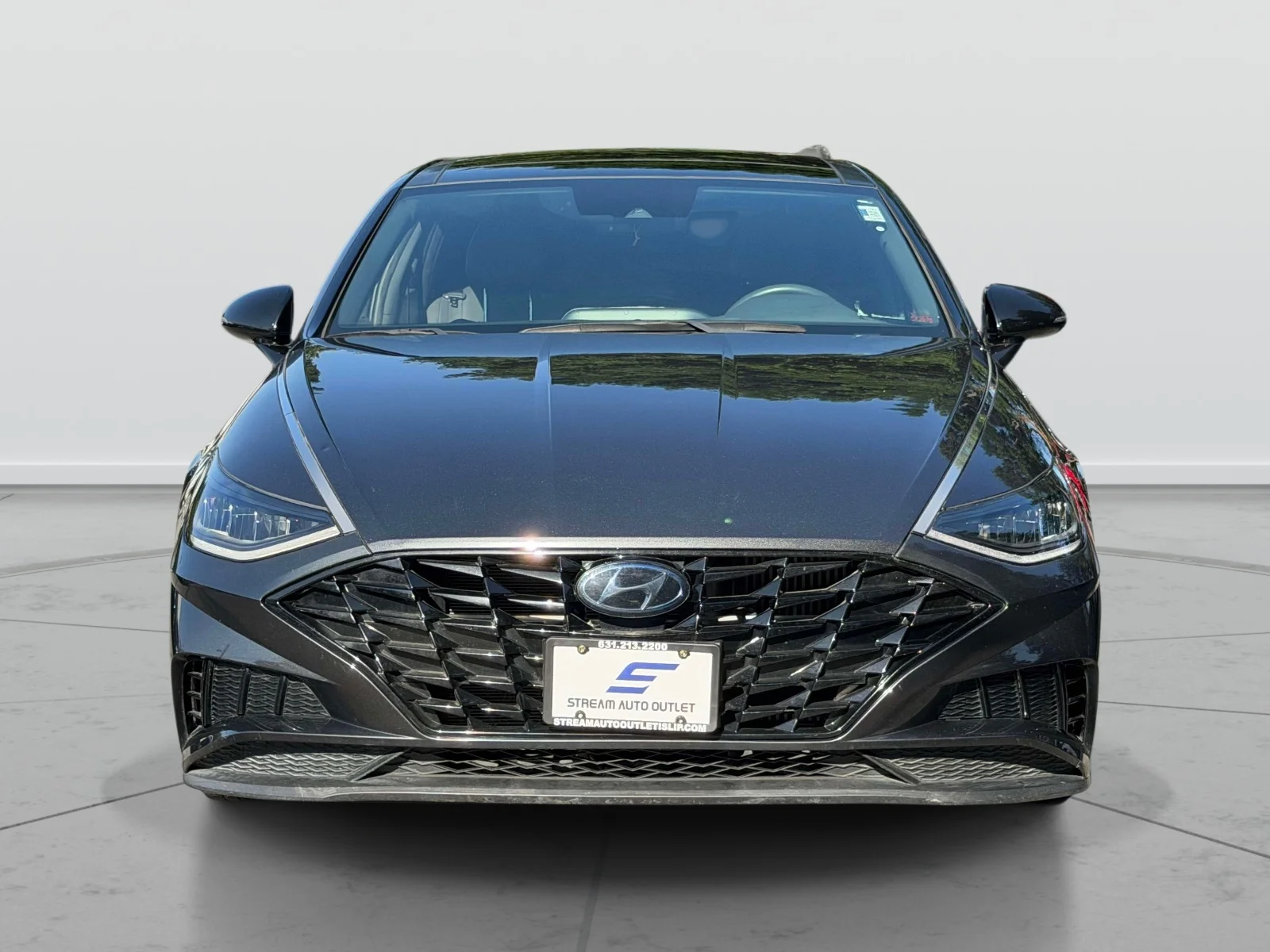 Used 2020 Gray Hyundai SEL Plus image 2