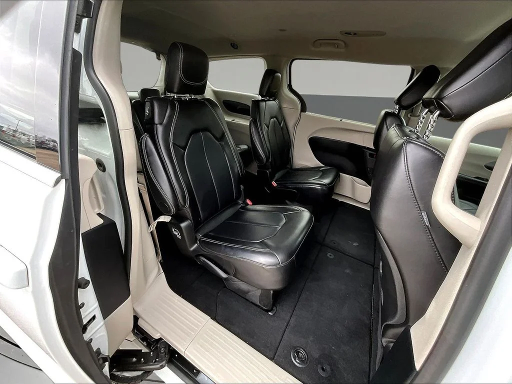 Certified Used 2024 White Chrysler Touring L image 28