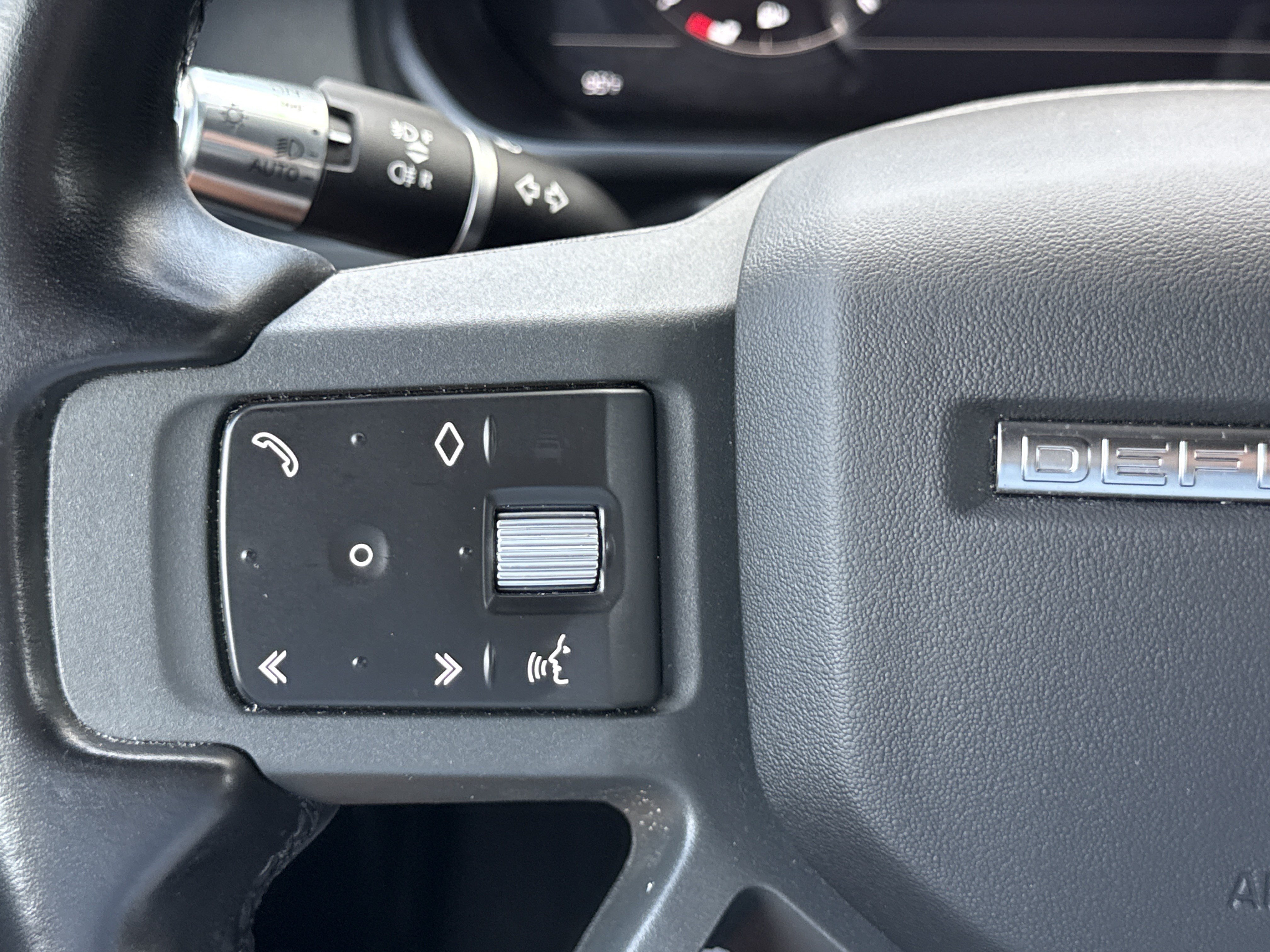 2021 Land Rover Defender X-Dynamic SE - Photo 22