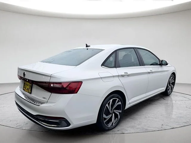 New 2026 Opal White Pearl Volkswagen 1.5T SEL image 2