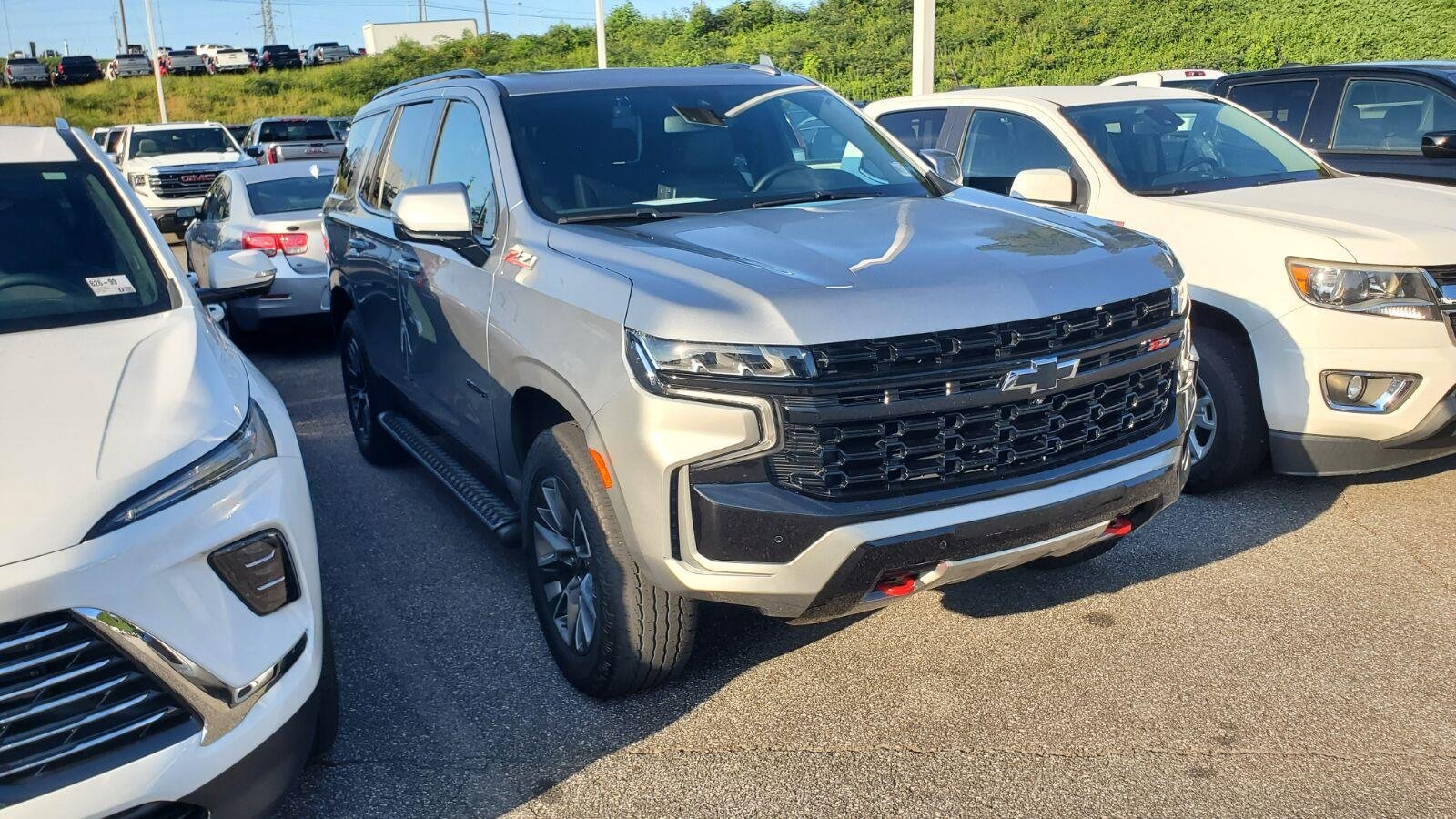 Used 2023 STERLING GRAY METALLIC Chevrolet Z71 image 2