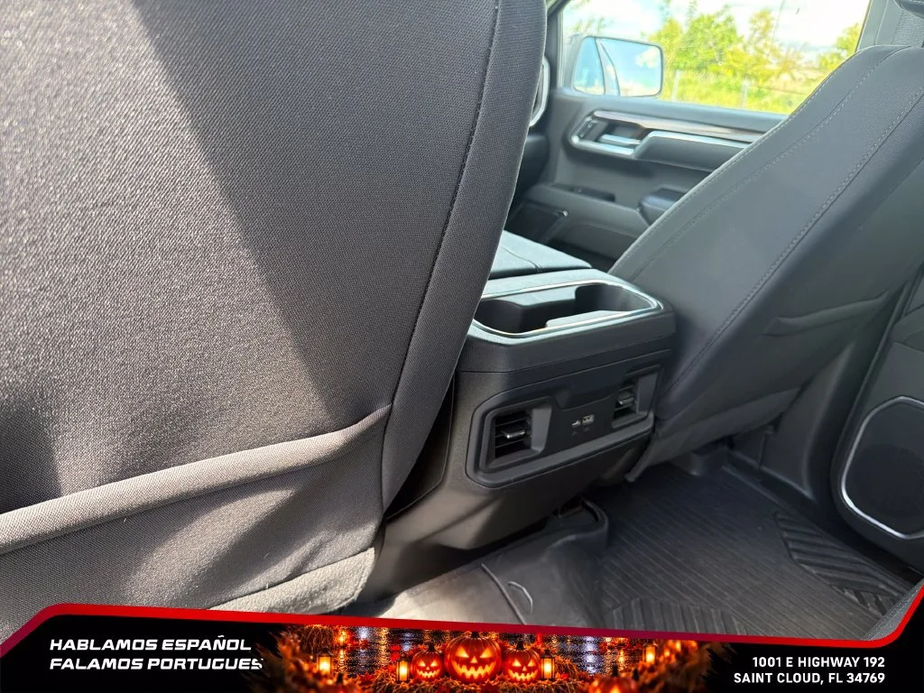 Used 2023 SUMMIT WHITE Chevrolet RST image 30