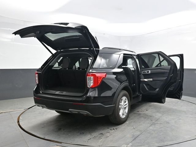 Used 2023 Black Ford XLT image 46