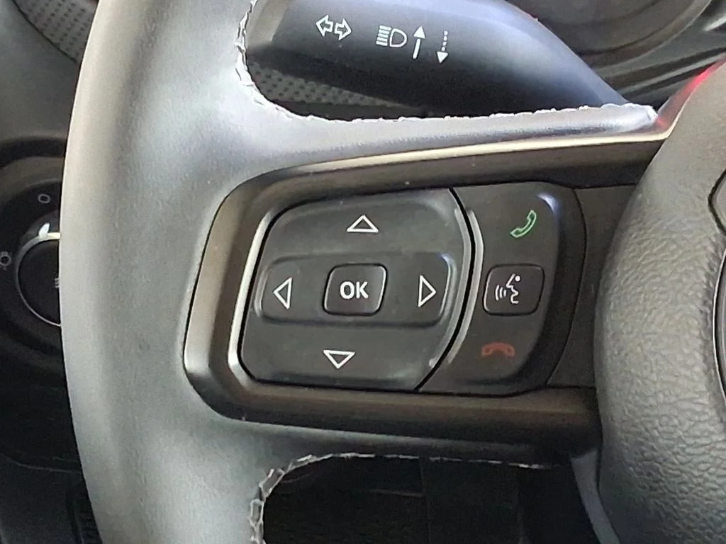 Used 2025 White Jeep Rubicon image 11
