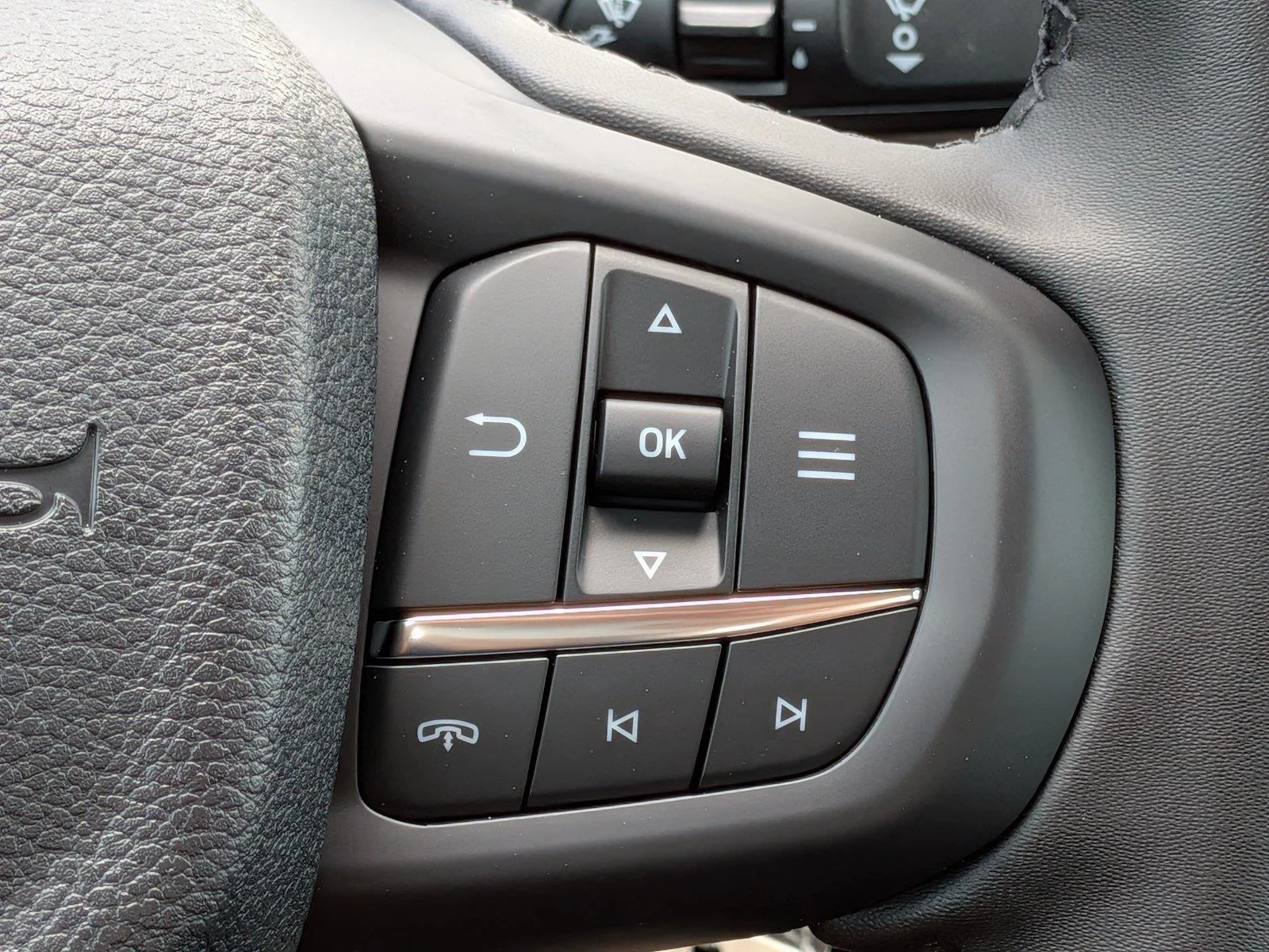 New 2026 Avalanche Ford XLT image 29