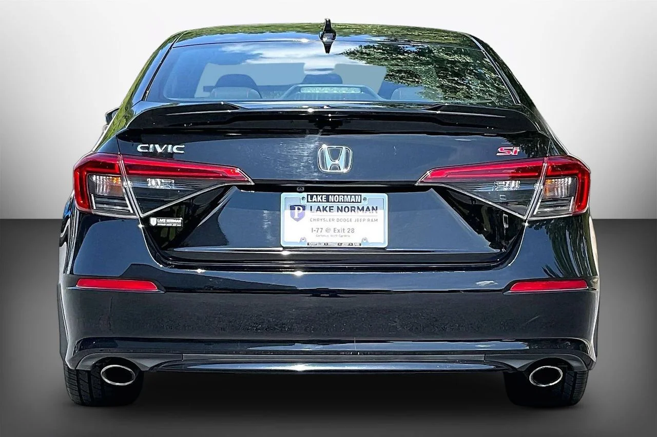 Used 2022  Honda Si image 7