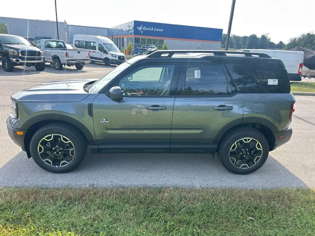 New 2026 Gray Ford Outer Banks image 9