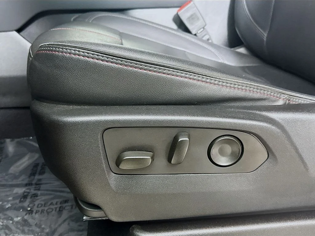 Used 2023 Red Chevrolet RST image 20