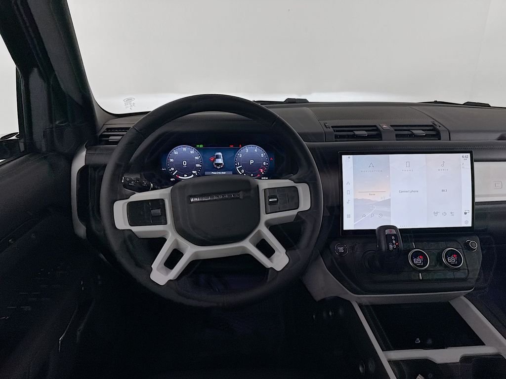 New 2026 Santorini Black Land Rover X-Dynamic SE image 24