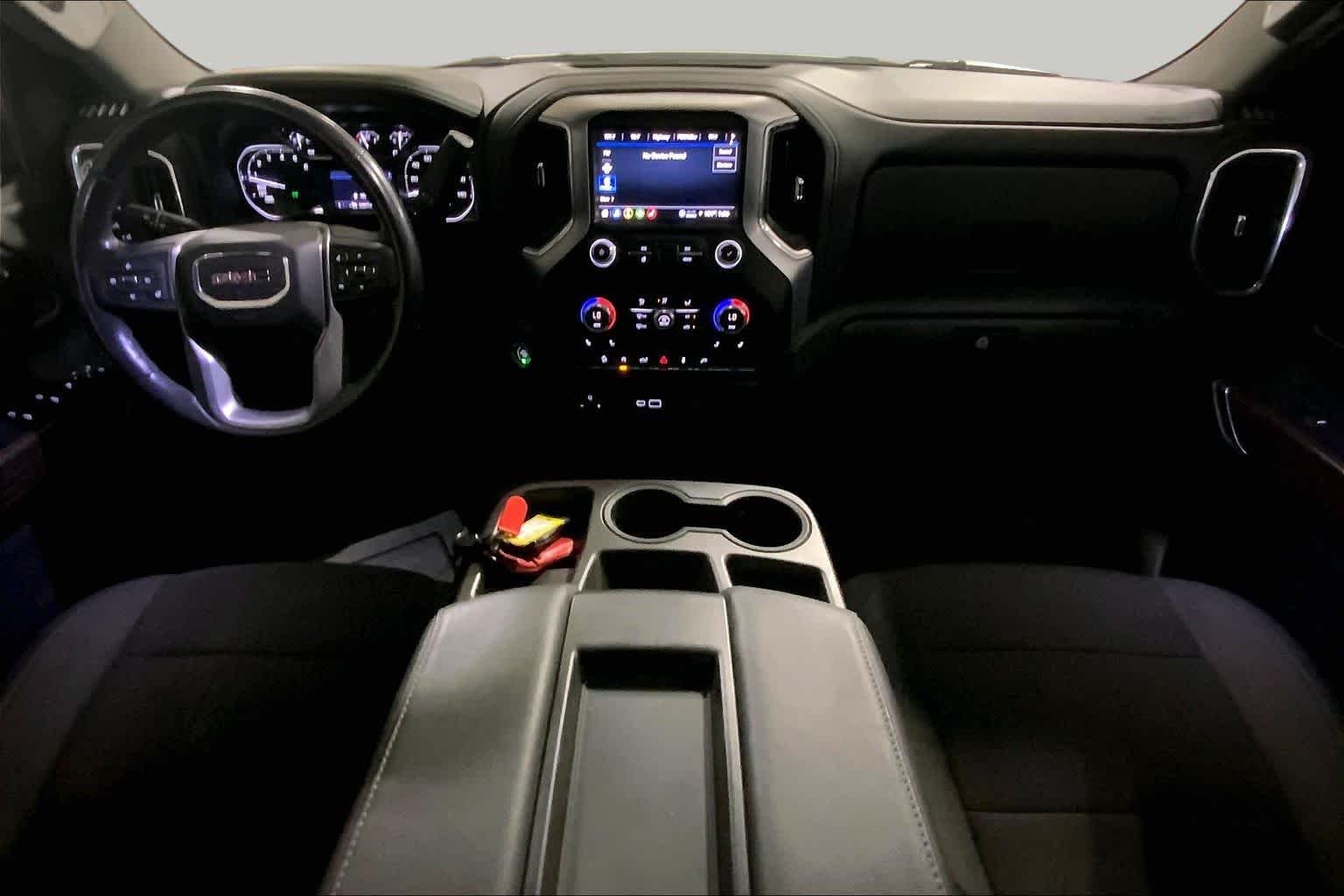 Used 2021 Summit White GMC SLE image 15