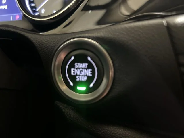 Used 2021 Deep Buick Select image 15