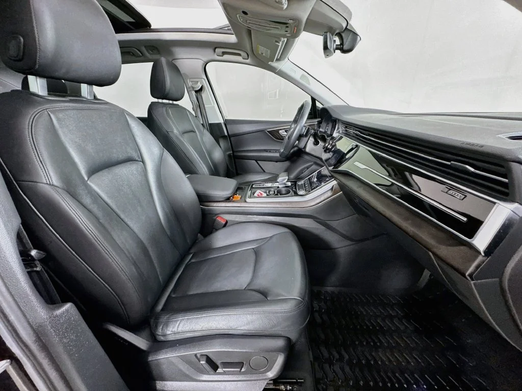 Used 2021  Audi 55 Premium Plus image 37
