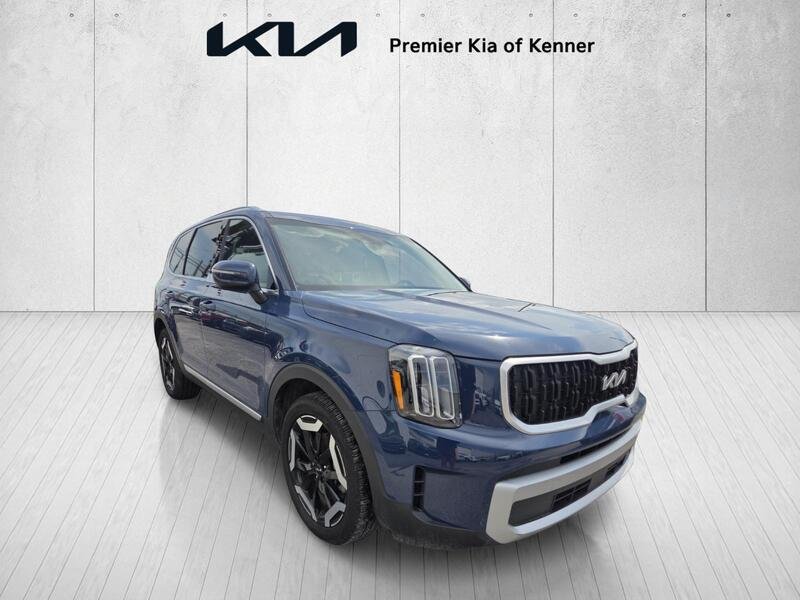 Used 2024 Black Kia EX image 6