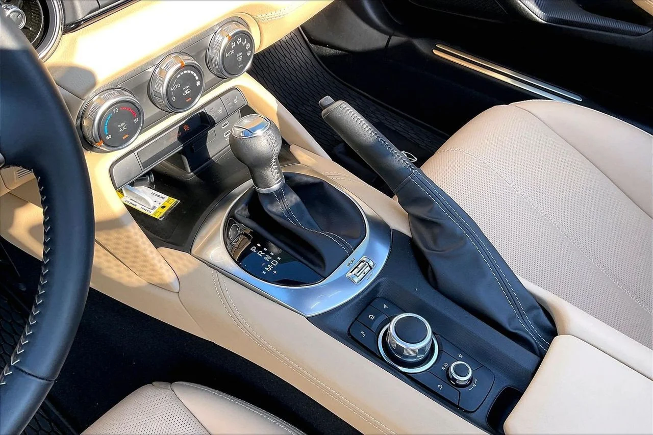 Certified Used 2024 White Mazda Grand Touring image 30
