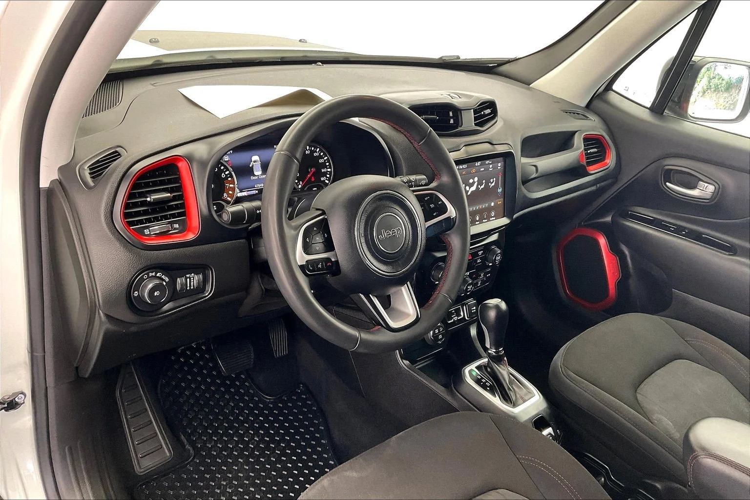 Used 2023 Alpine White Clearcoat Jeep Trailhawk image 14
