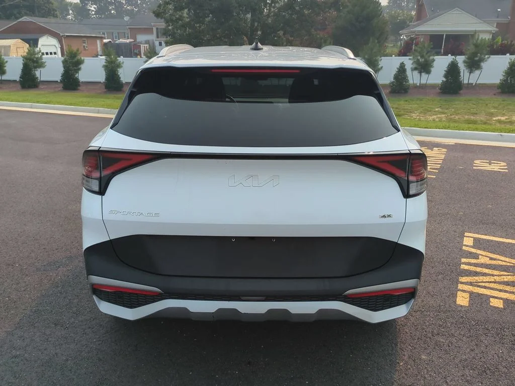 Used 2023 White Kia EX image 5