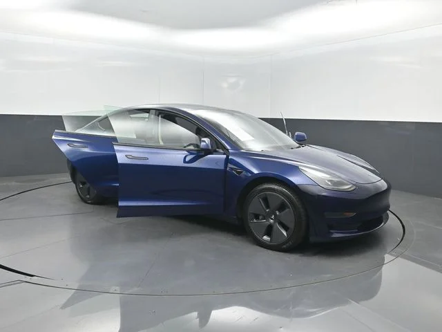 Used 2023 Blue Tesla Base image 31