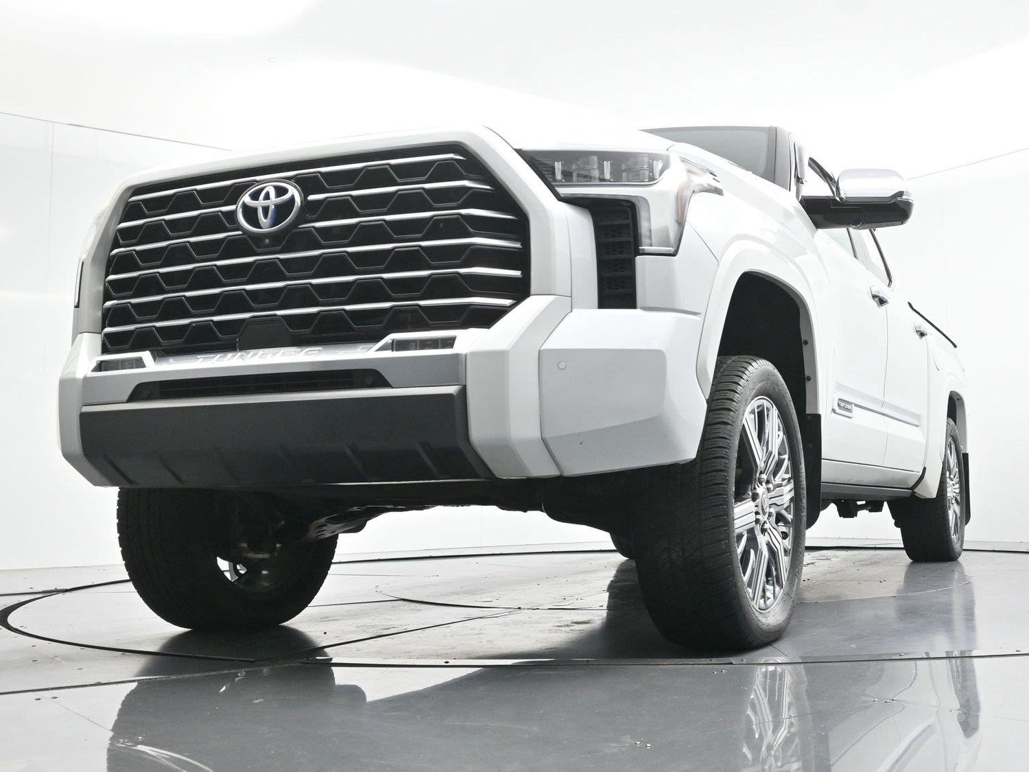 Used 2023 White Toyota Capstone Hybrid image 47