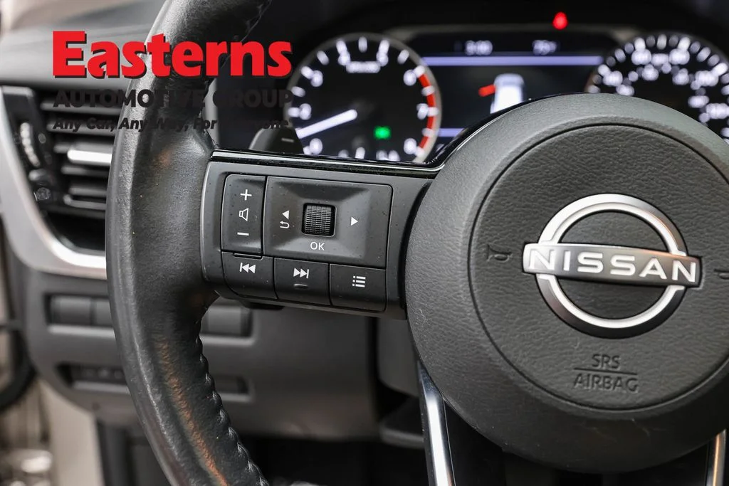 Used 2023 Gold Nissan SL image 15