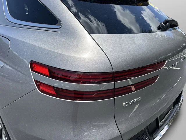 Used 2022 Silver Genesis 2.5T image 14