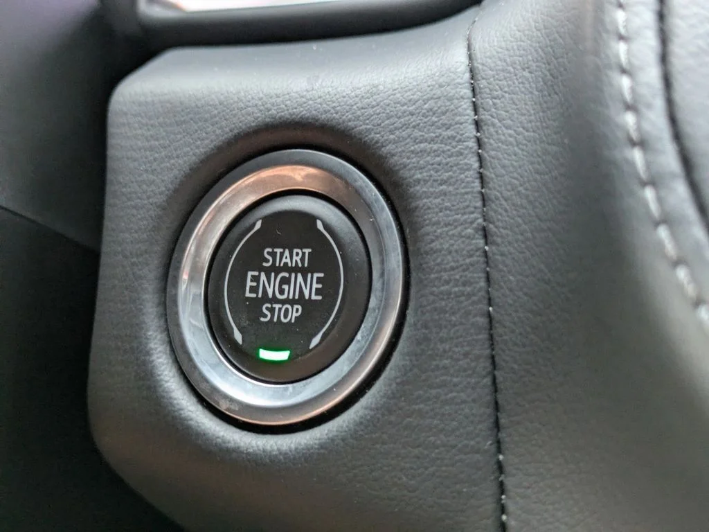 Used 2023 Gray Chevrolet Z71 image 30