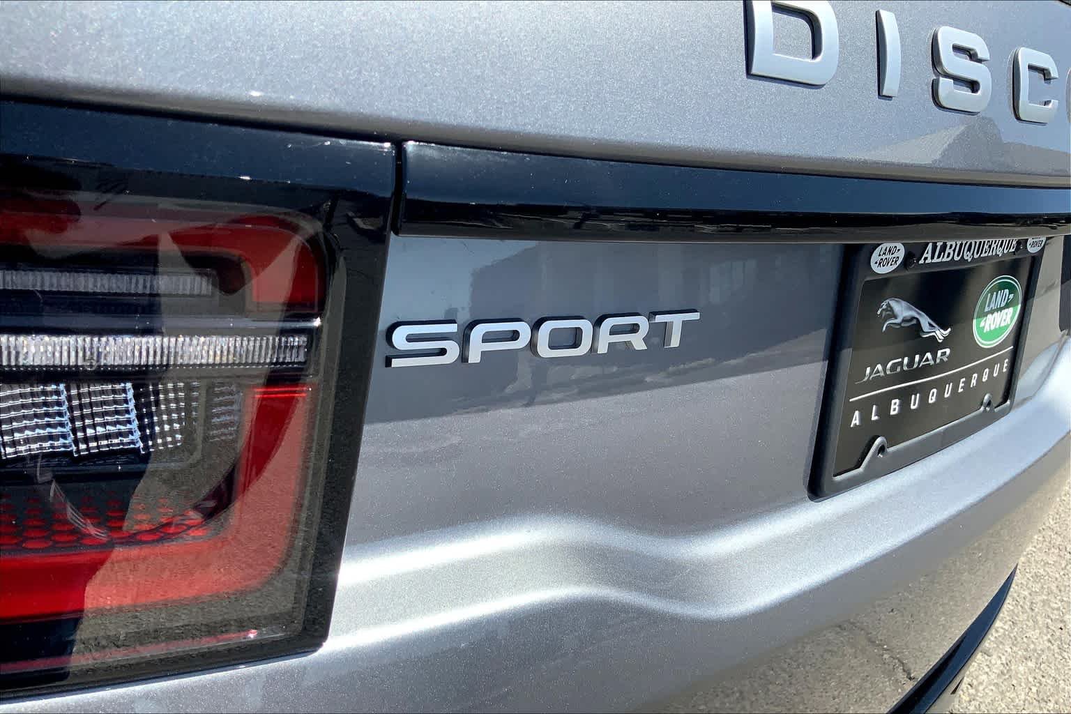 Used 2025 Eiger Grey Metallic Land Rover S image 15