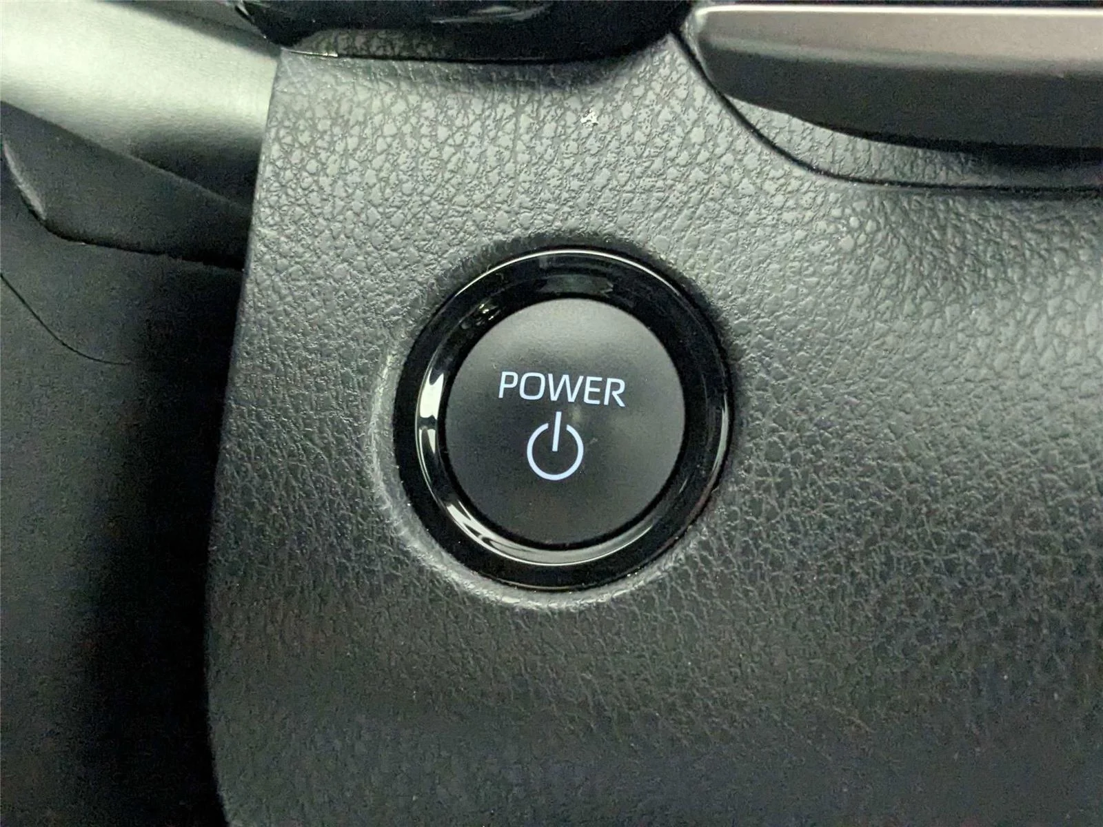2025 Toyota Camry XSE - Photo 26