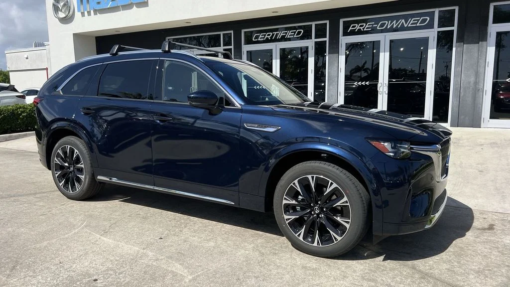 2025 Mazda CX-90 Premium Package - Photo 13