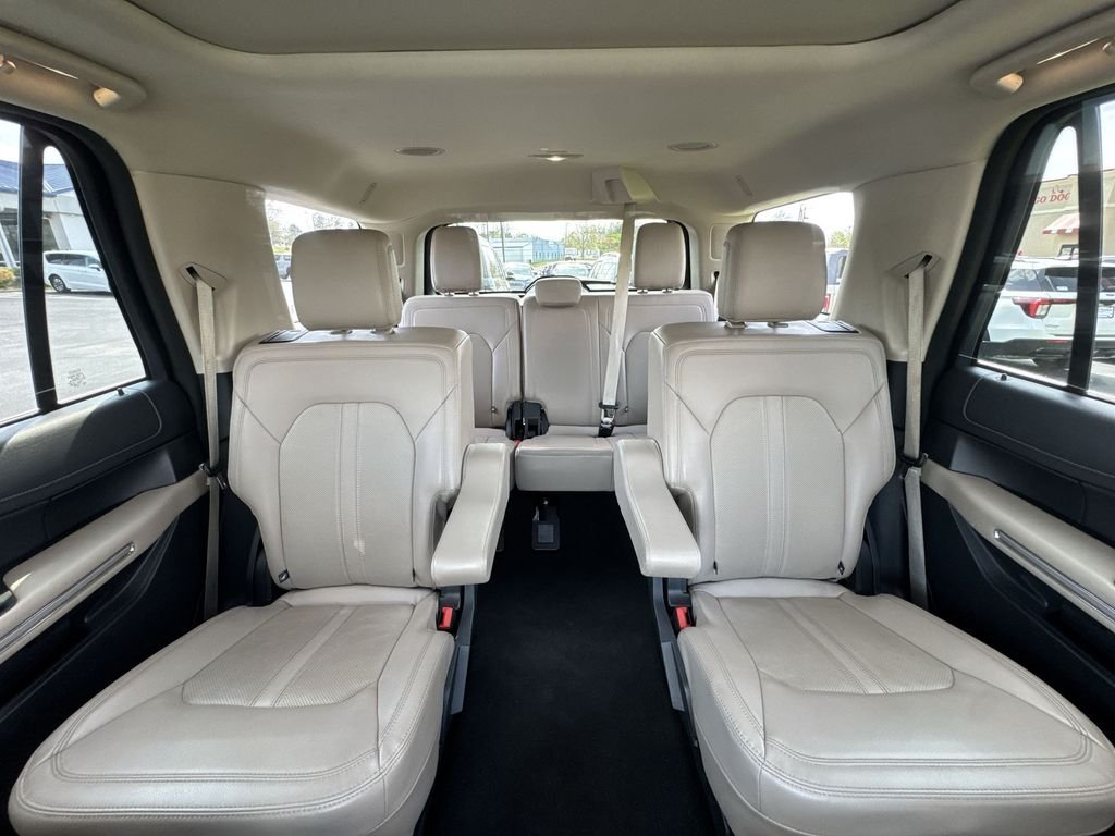 Used 2024 White Ford Limited image 23