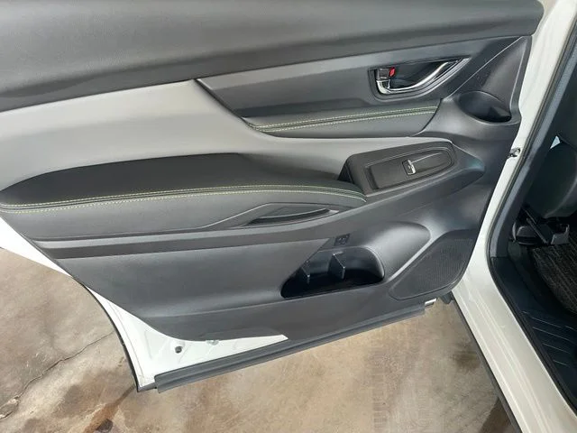 Used 2025 White Subaru Onyx Edition image 24