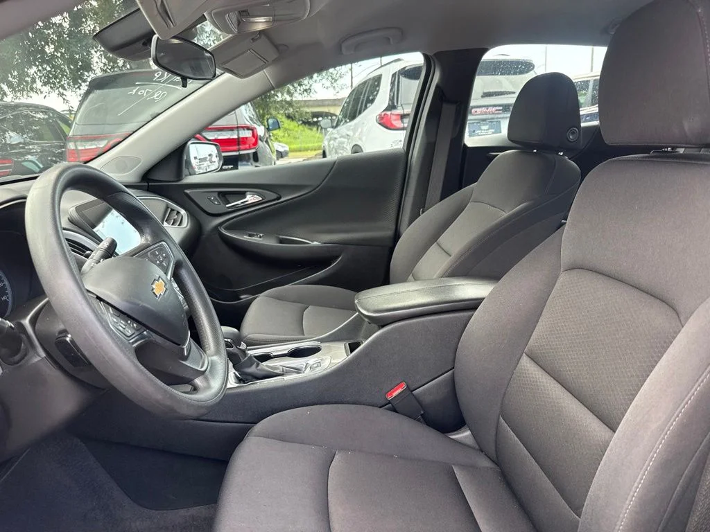 Used 2024 Sterling Gray Metallic Chevrolet LT image 9