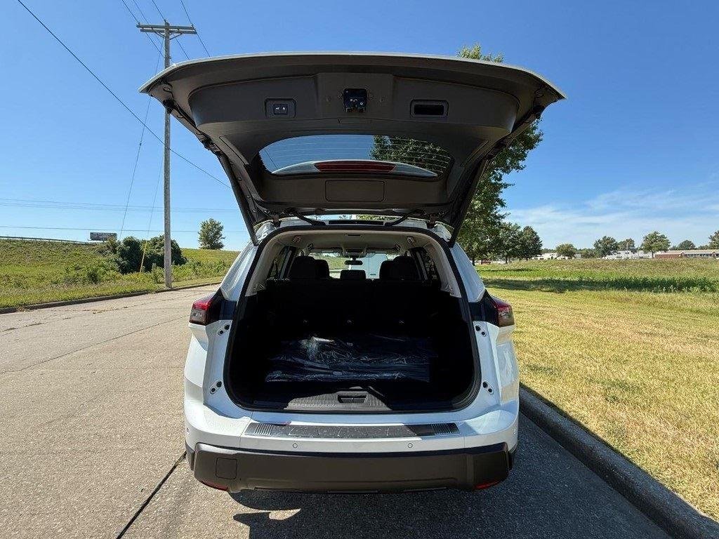 2026 Nissan Rogue SV - Photo 23