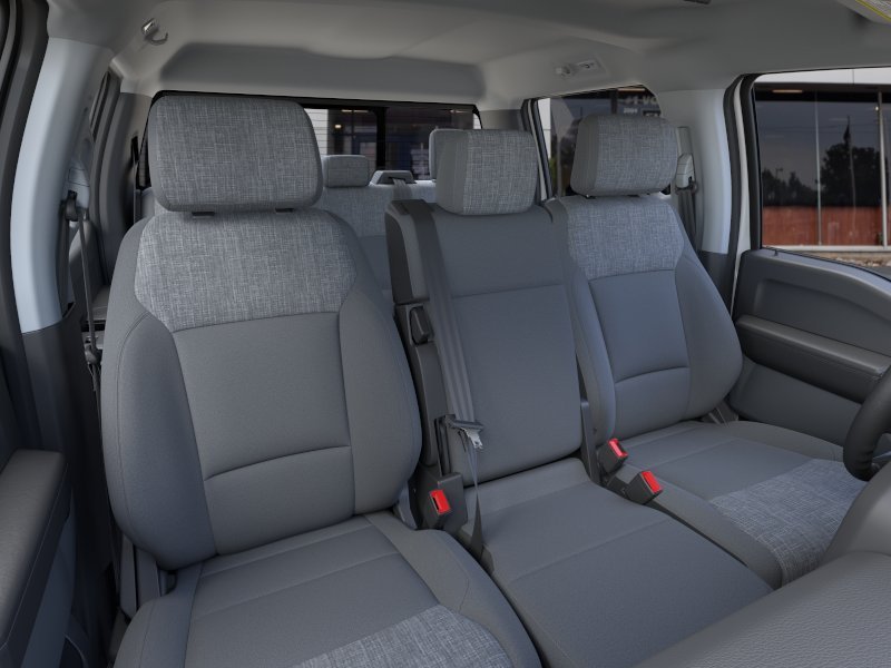 New 2026 Oxford White Ford F-250® XLT image 10