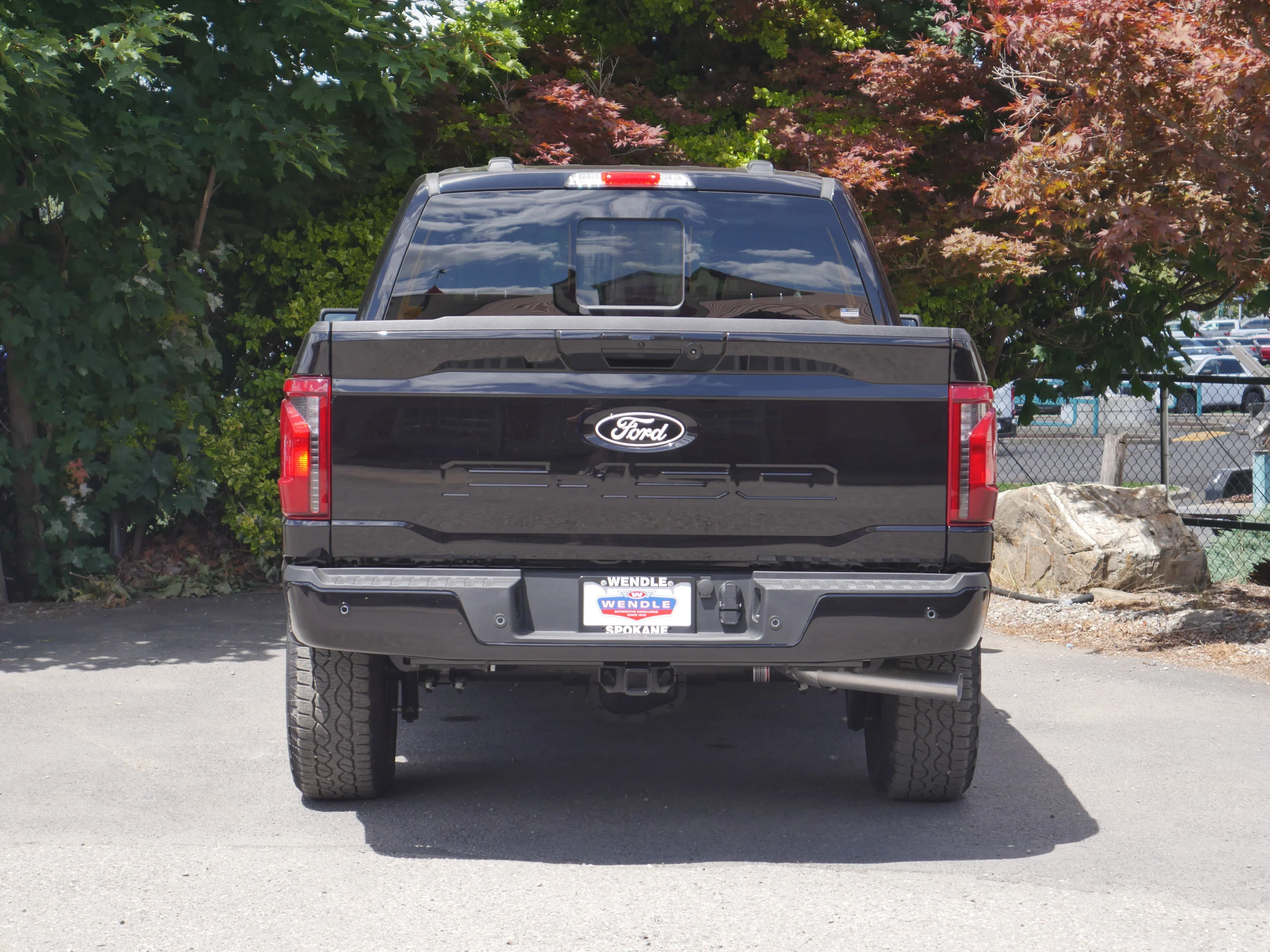 New 2026 Agate Black Metallic Ford XLT image 21