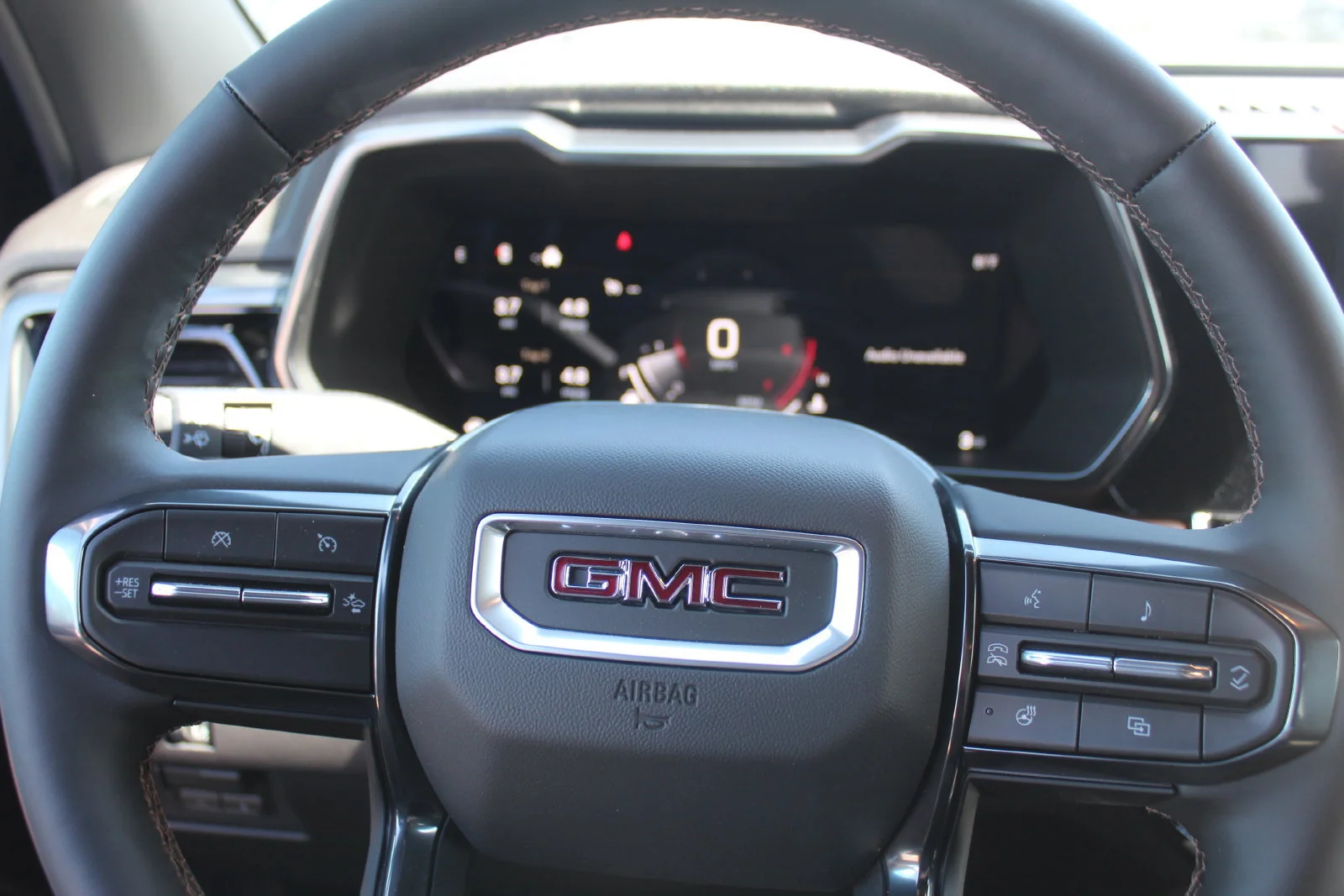 2026 GMC Canyon AT4 - Photo 12