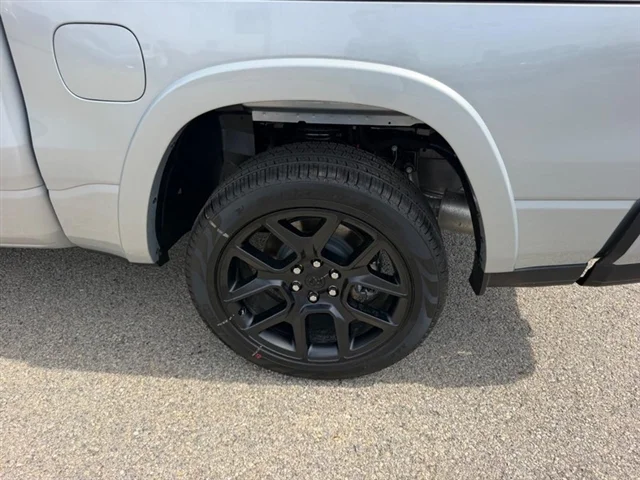 New 2026 Silver Zynith Exterior Paint RAM Laramie image 7