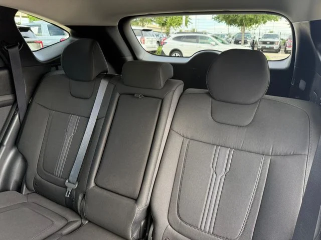 Used 2026 White Hyundai SEL image 28